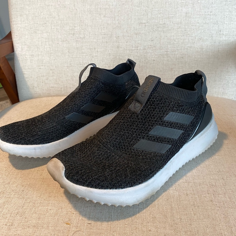 Adidas cloud foam 7.5